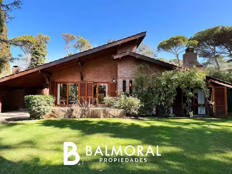 Casa en Alquiler - Zona Centro / REF: 8707