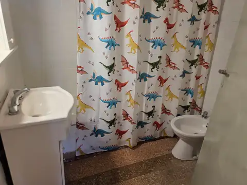 Departamento tipo casa en alquiler en Floresta