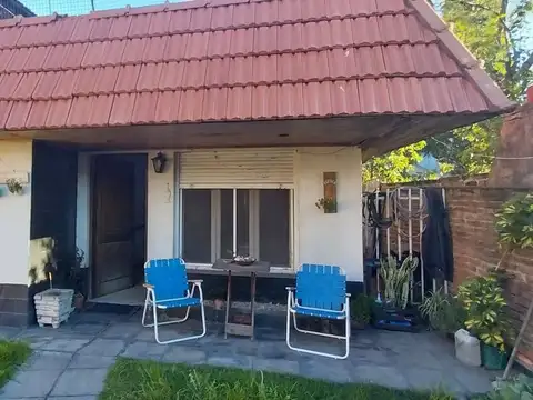 VENTA PH 3 AMBIENTES CON JARDIN Y PATIO LANUS ESTE