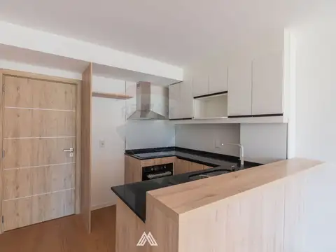 21 de Setiembre 2600