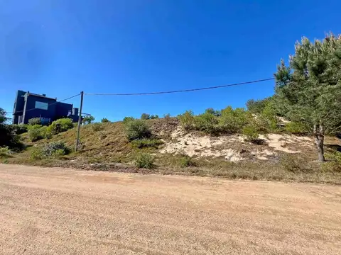 Terreno en Venta en Punta Ballena, USD 120.000