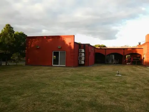 Casa En Venta  El Nacional , Piscina Cancha De Futbol Propia Barrio Privado