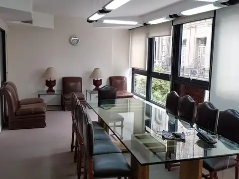 Oficina en Venta con 1 cochera