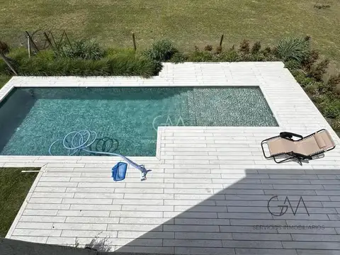 Casa en Alquiler Temporal con 2 cocheras