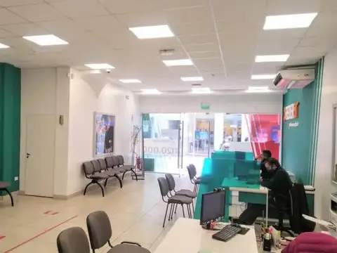 Oportunidad Departamento + Local céntrico