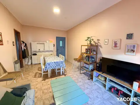 Depto Tipo Casa 4 ambientes con 2 baños
