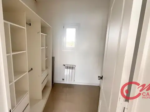 Casa en venta a la laguna en San Sebastián