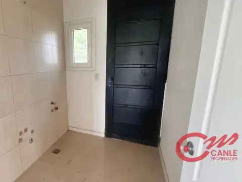 Casa 6 ambientes con 3 baños