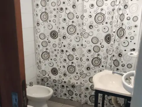 Depto Tipo Casa en Alquiler de 2 ambientes