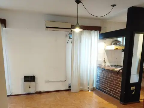 Pasaje España 1400, Piso 2