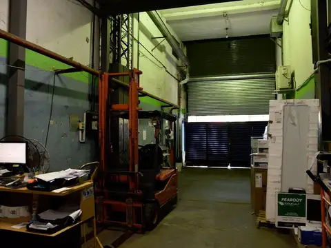 Galpon en Venta en Monte Castro, USD 1.500.000