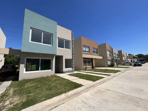 Casa en Venta en Buenos Aires Golf, USD 330.000