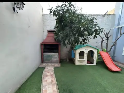 ALQUILER- PH- 4 AMB- JARDIN- PARRILLA- BAJAS EXPENSAS- VILLA URQUIZA