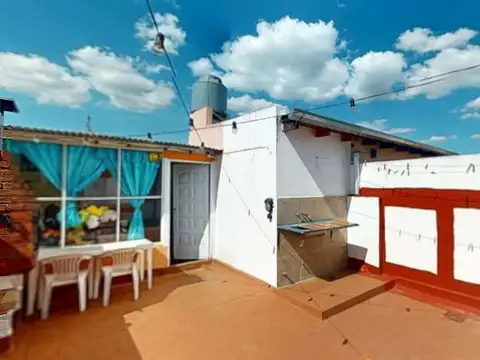 Depto Tipo Casa en Venta en Saavedra, USD 115.000
