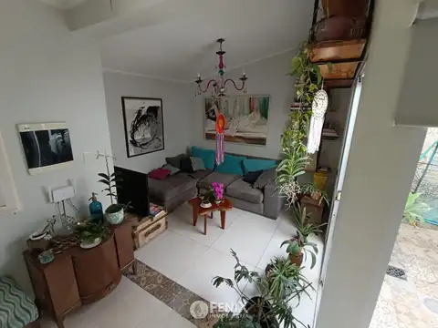 CF1322 - CASA EN VENTA - 2 DORMITORIOS - AV. QUARANTA Y 115 (ACEPTA PERMUTA DEPTO. CÉNTRICO)