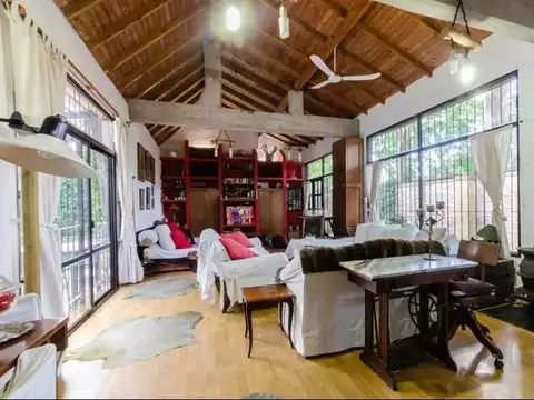 Casa en Venta en Barrio Parque Leloir, USD 302.000