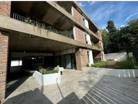 Departamento en Alquiler con 1 cocheras