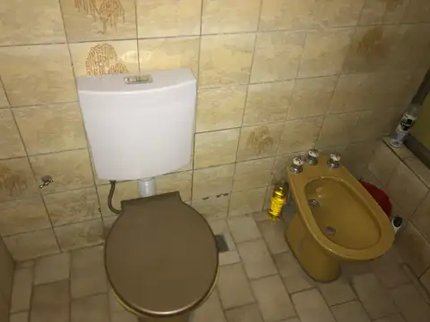 Departamento 5 ambientes con 1 baño