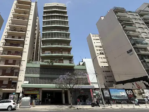 Cochera cubierta fija en Colegiales