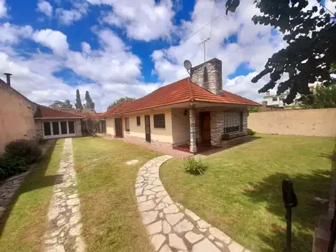 Casa en Venta en Berazategui, USD 220.000