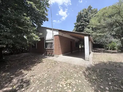 Casa de 3 amb. a la venta con terreno de 1000m2 - Virrey del Pino