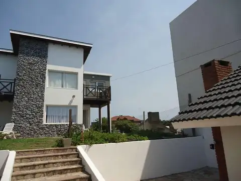 COSTANERA Entre PASEOS 147 y 100