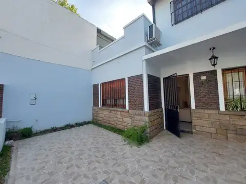 Depto Tipo Casa en Venta de 4 ambientes