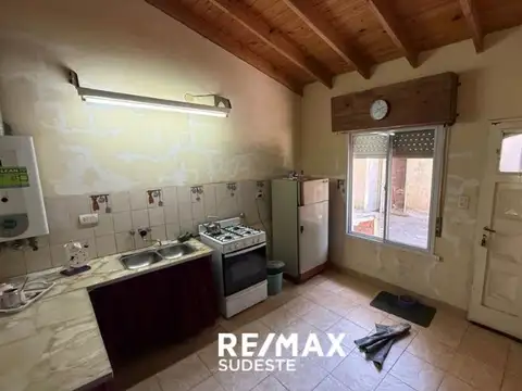 Casa 4 ambientes con 1 baño