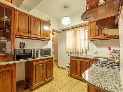 Casa 4 ambientes con 3 baños