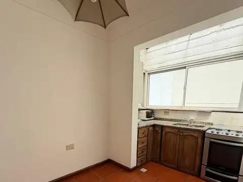 SUPER LUMINOSO 2 AMB. CON BALCON