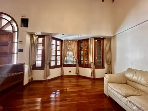 Casa 4 ambientes con 4 baños