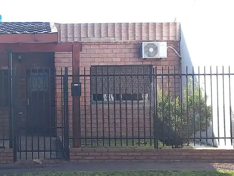 Casa en Tacuri al 3300