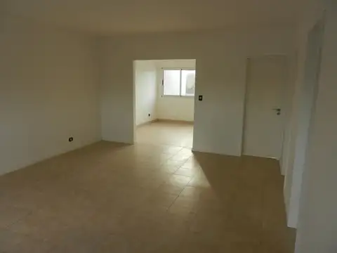 Departamento en Alquiler en Ingeniero Maschwitz, $ 950.000