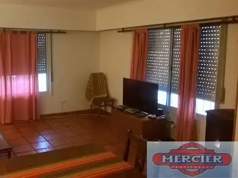 VENTA CHALET CON DETALLES DE TERMINACIÓN    RETASADO