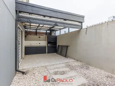 Depto Tipo Casa en Venta 6 años
