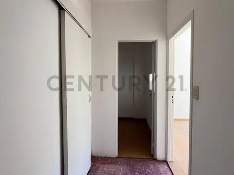 Oficina en Venta 65 años