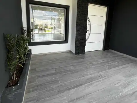 hermosa casa en venta lote interno barrio San Pablo Pilar