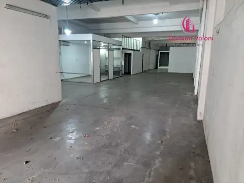 Local en Venta en Villa del Parque, USD 410.000