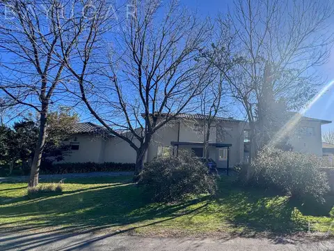 Casa en Venta con 1 cochera