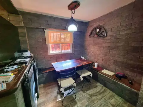 Depto Tipo Casa en Venta de 4 ambientes