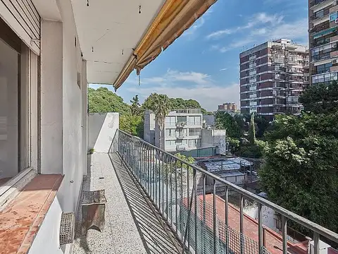 Departamento 4 ambientes Balcon Luminoso con lavadero en Belgrano