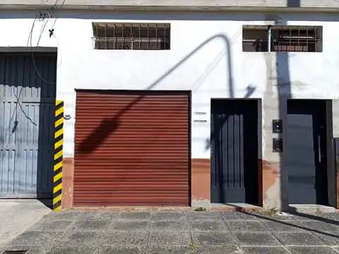 LOCAL EN VILLA LUZURIAGA DE 75M2!