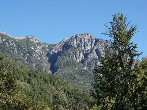 Chacra de 5has en Venta - Sobre Ruta 40 - El hoyo - Chubut