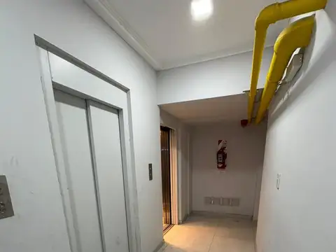 VENTA COCHERA PLENO CENTRO