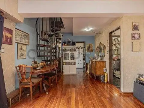 Departamento 3 ambientes duplex con balcón terraza