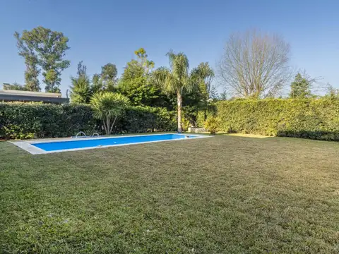 Casa en Venta, 5 Ambientes, en Barrio Haras de Santa Maria, Loma Verde, Escobar, GBA Norte