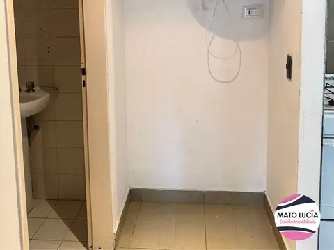 ALQUILER 2 AMBIENTES SIN EXPENSAS - A MTS DE DIRECTORIO