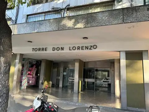 Oficina en Alquiler en Floresta, $ 250.000