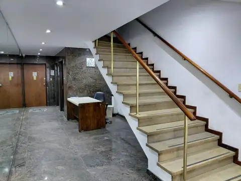 Oficina 2 ambientes con 1 baño