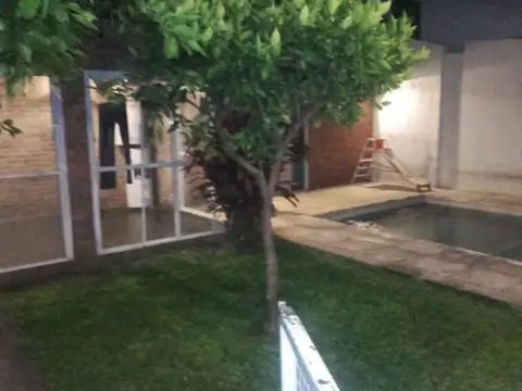 Casa en Venta en General San Martin, USD 169.000